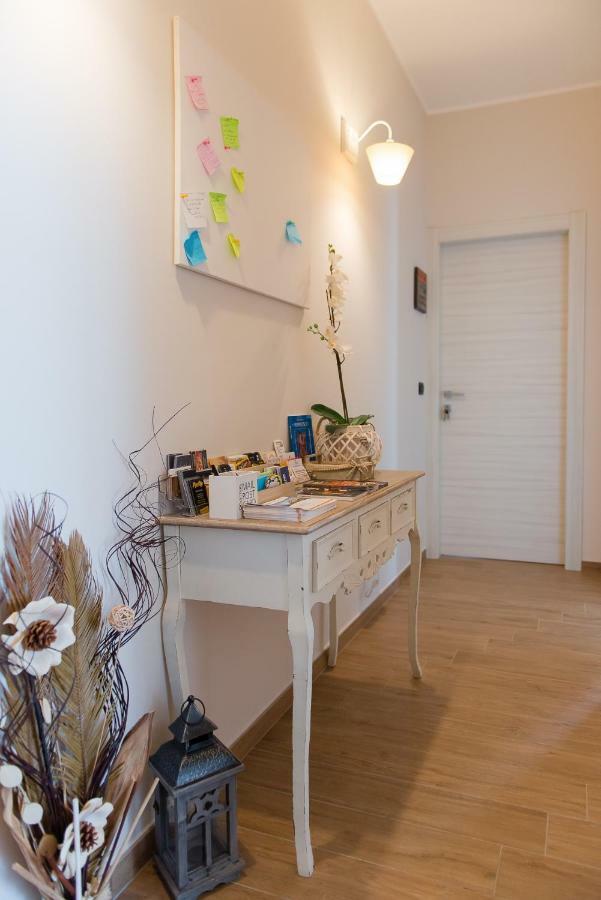 B&B Le City Монтесильвано Экстерьер фото