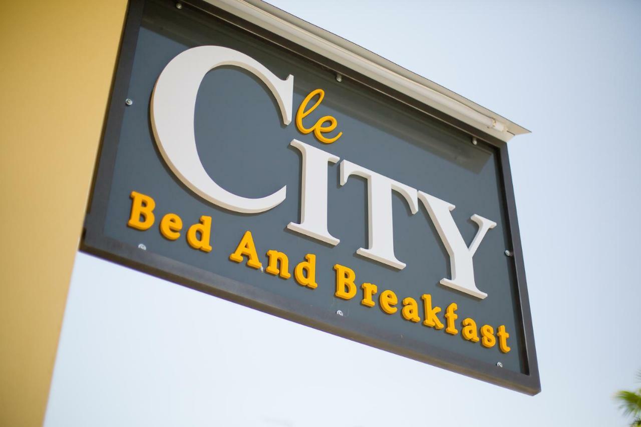 B&B Le City Монтесильвано Экстерьер фото